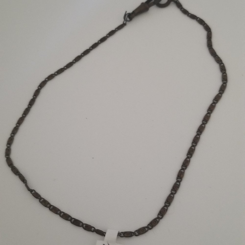 Vintage Necklace 13" long with detailed chain
